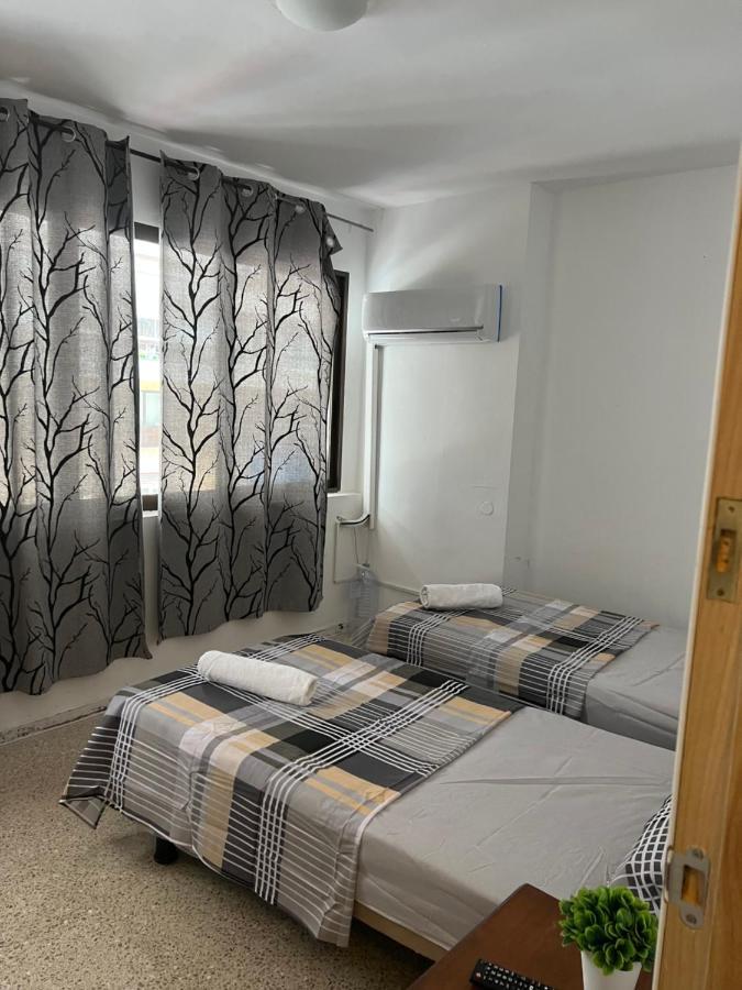 Pension La Parada Аликанте Экстерьер фото