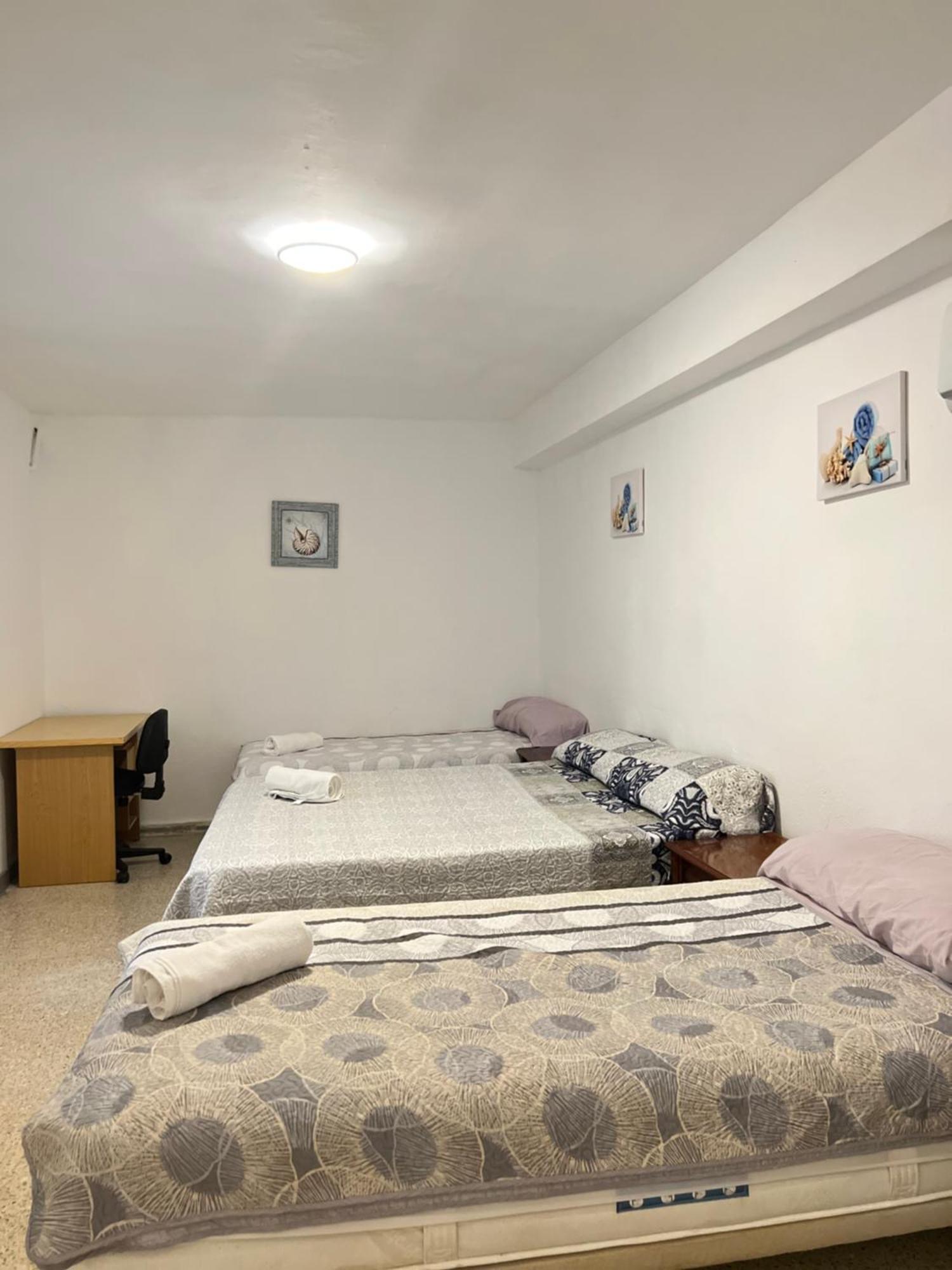 Pension La Parada Аликанте Экстерьер фото